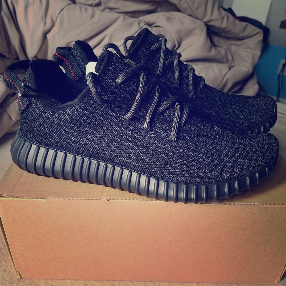 ❌SOLD❌ Yeezy Boost 350 Pirate Black